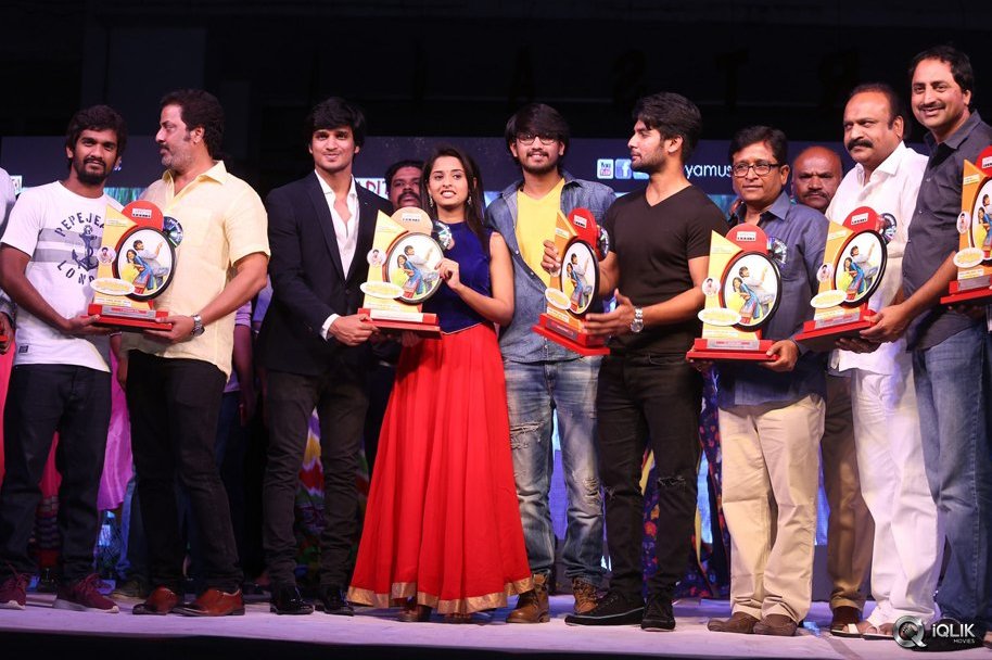 Seethamma-Andaalu-Raamayya-Sithraalu-Platinum-Disc-Function
